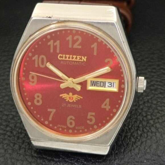 Vintage 1979 Citizen Automatic Mens Silver Watch W/daydate & Red accents - Picture 3 of 10
